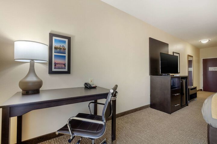 Room 44 of 63