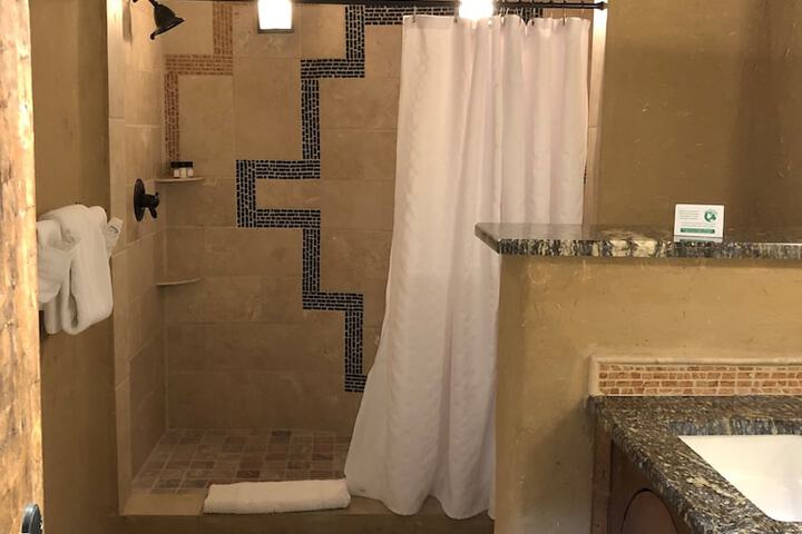 Room 41 of 75