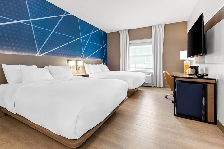Comfort Inn & Suites River City Decatur