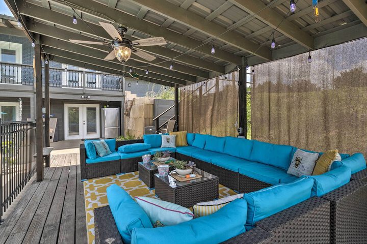 Chic Family-friendly Home With Outdoor Oasis!