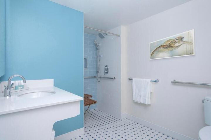 Room 15 of 30