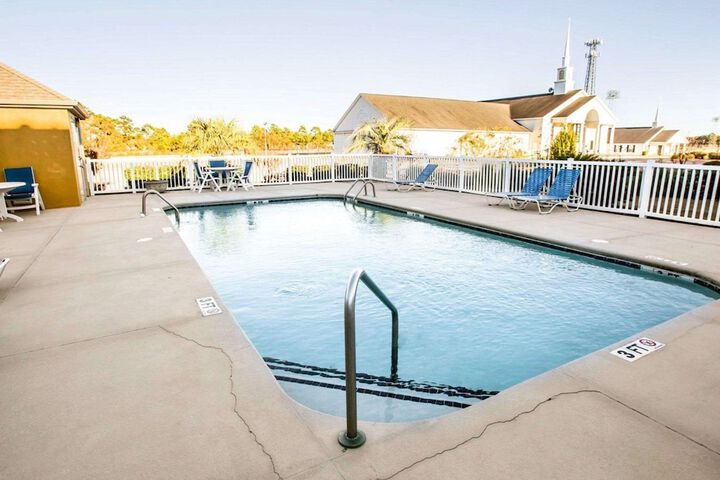 Pool 6 of 34