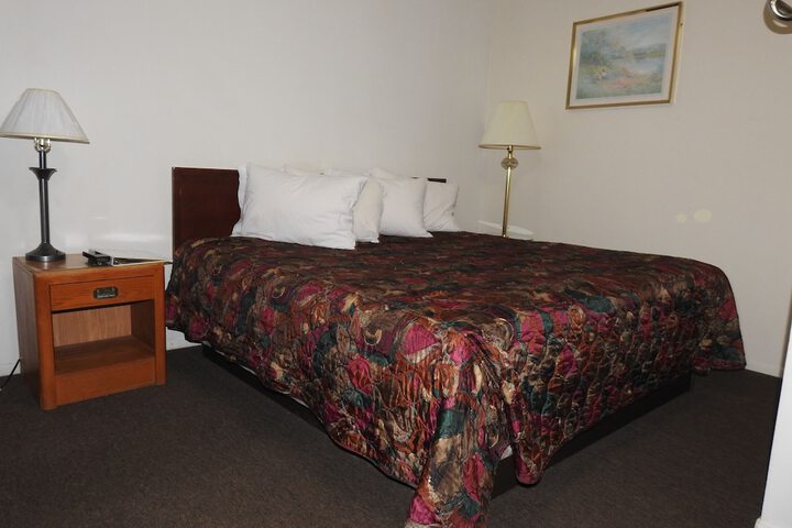 Room 21 of 34