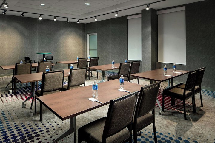 Aloft by Marriott Arundel Mills BWI Airport