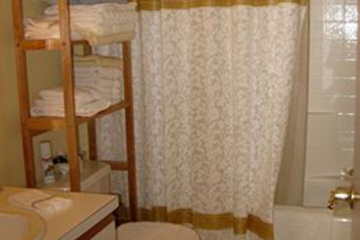 Auberge de Seattle French Country Inn