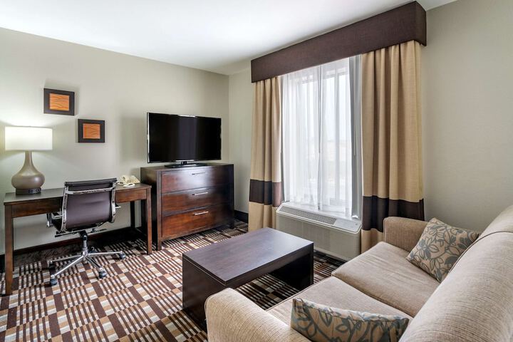 Room 12 of 38