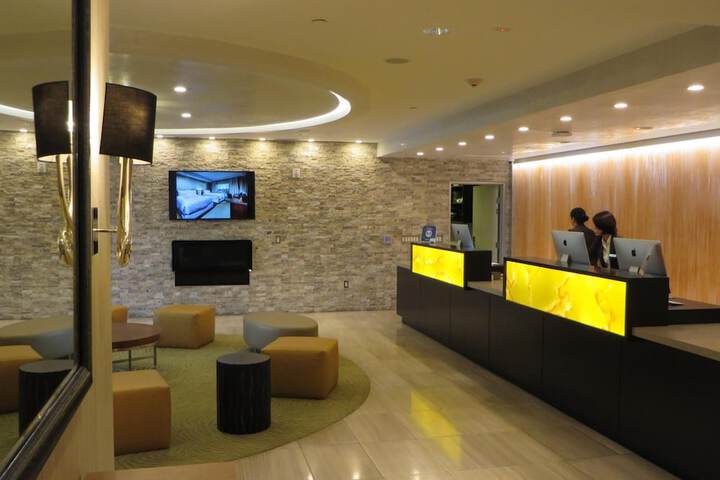 Hotel Interior 6 of 29