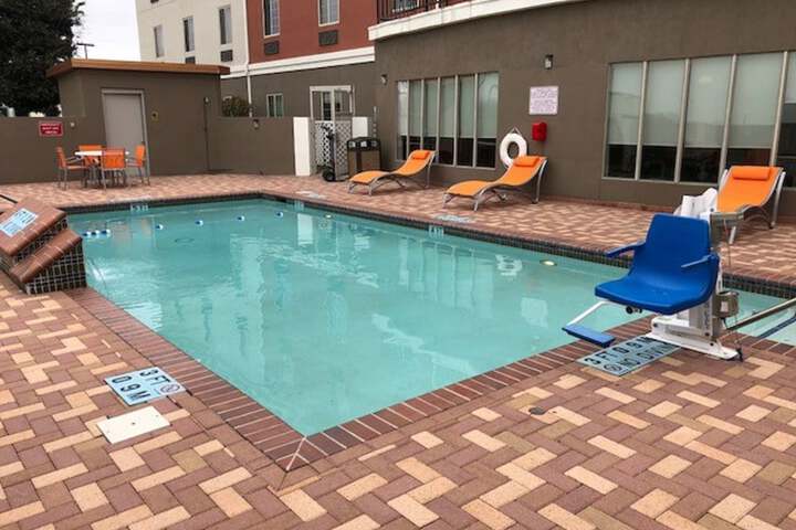 Pool 7 of 33