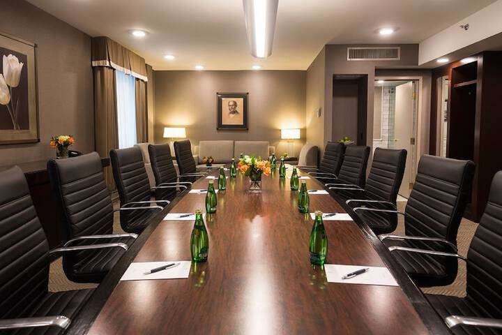 Business Center 54 of 60