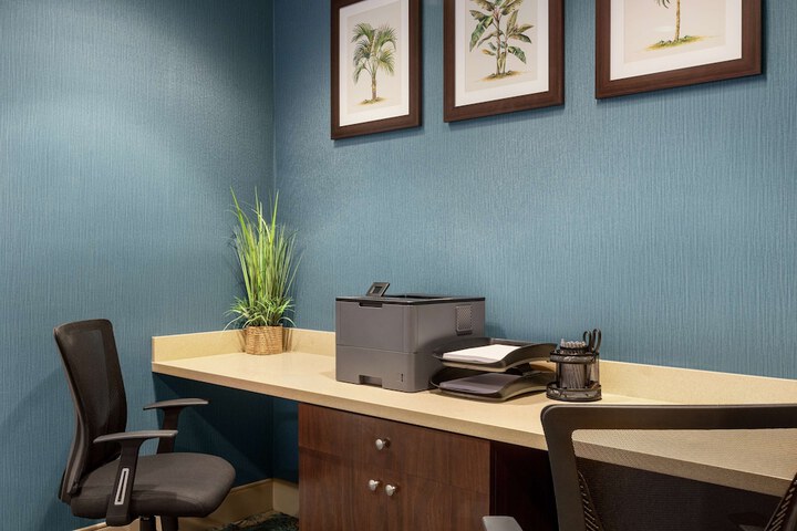 Business Center 46 of 48