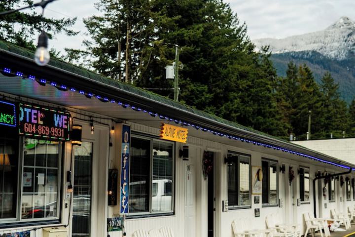 Alpine Motel