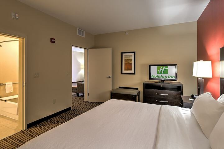 Room 26 of 62