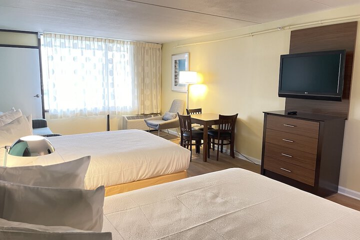 Room 10 of 27