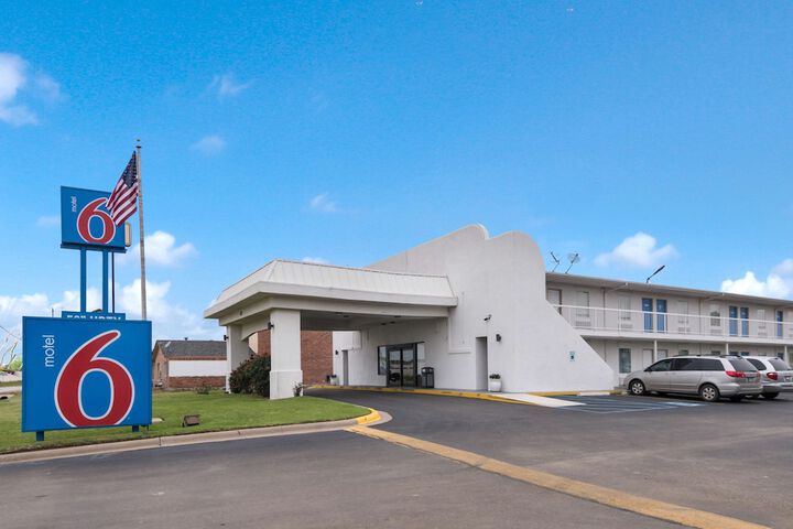 Hotel 4 of 55