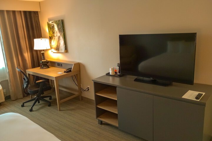 Room 21 of 33