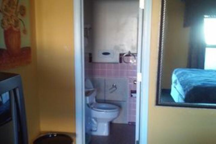 Motown Inn & Suites