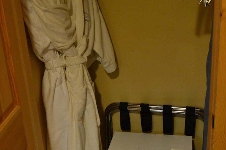 Room 29 of 46