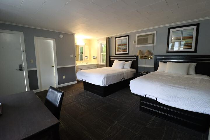 Travelodge by Wyndham Lincoln Near White Mountain
