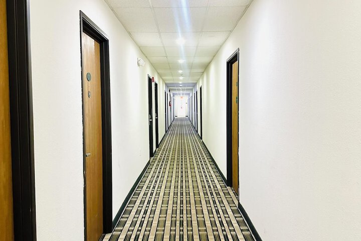 Ballroom/Hall 45 of 46