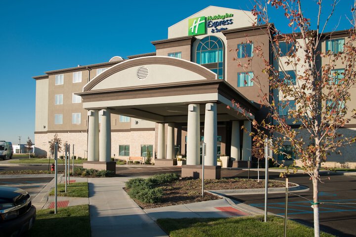 Hotel 10 of 64