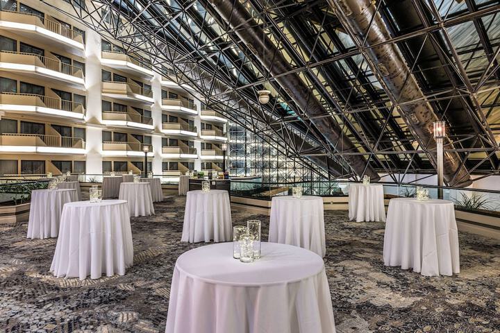 DoubleTree by Hilton Hotel Newark Airport