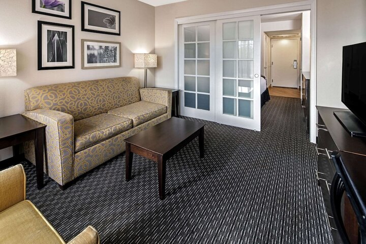 Room 22 of 30