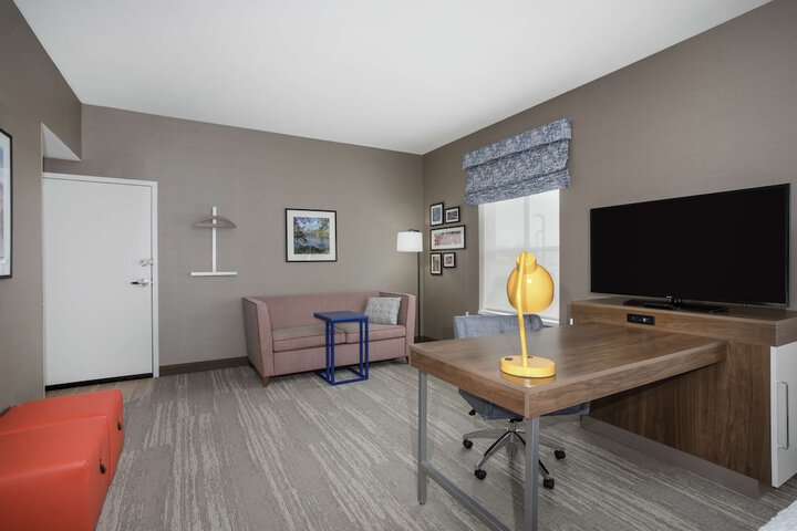 Room 35 of 42