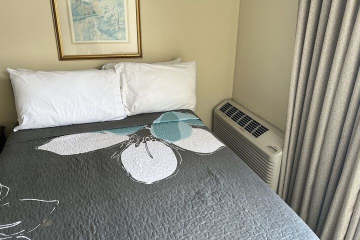 Room 40 of 93