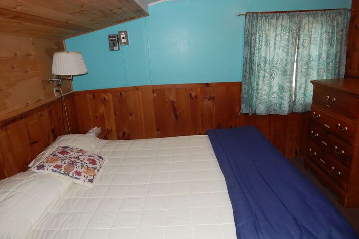 Room 10 of 34