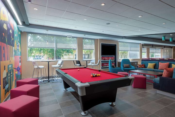 Hotel Interior 9 of 31