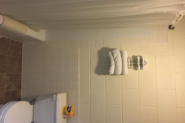 Room 18 of 42
