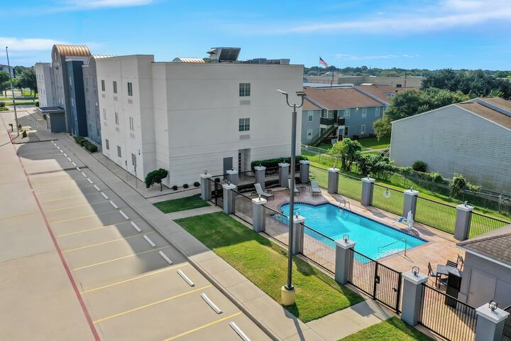 Candlewood Suites VICTORIA by IHG