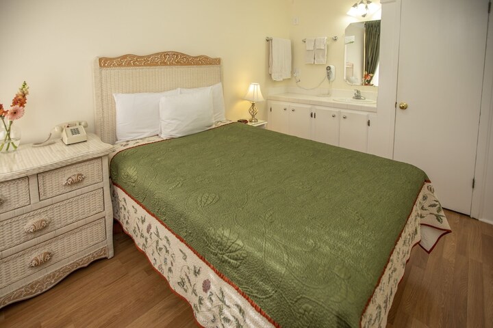Room 28 of 116