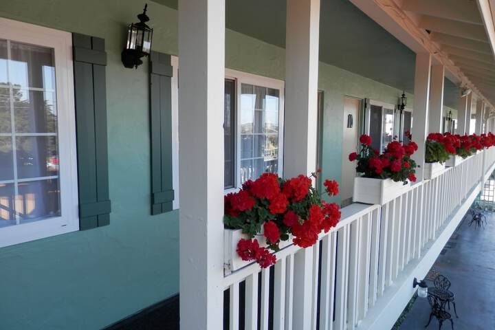 Hotel 4 of 29