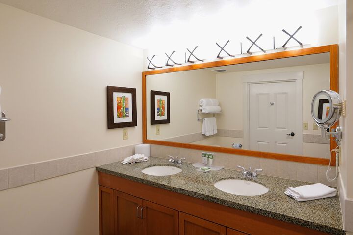 Heavenly Village Condos - Grand Residence