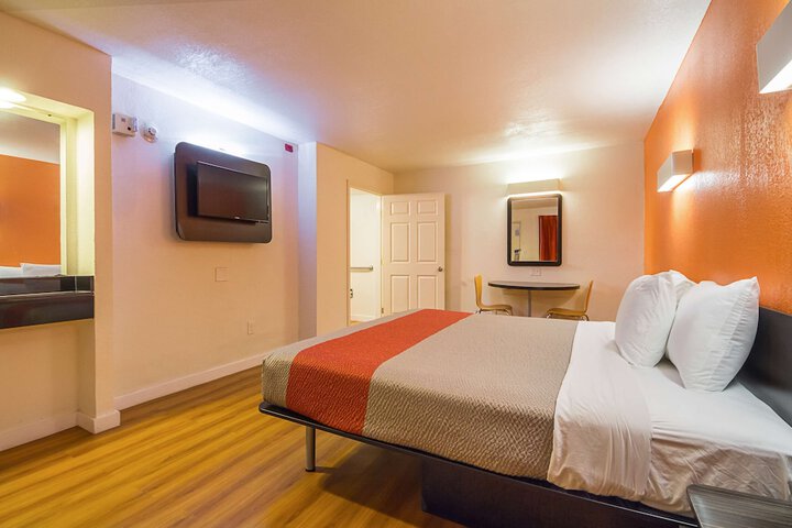 Motel 6 Garland TX - Northeast Dallas