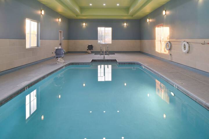 Pool 6 of 36