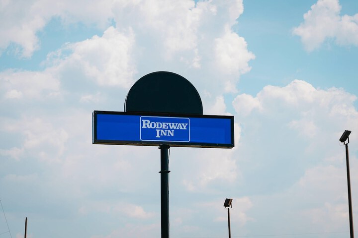 Rodeway Inn Monroe