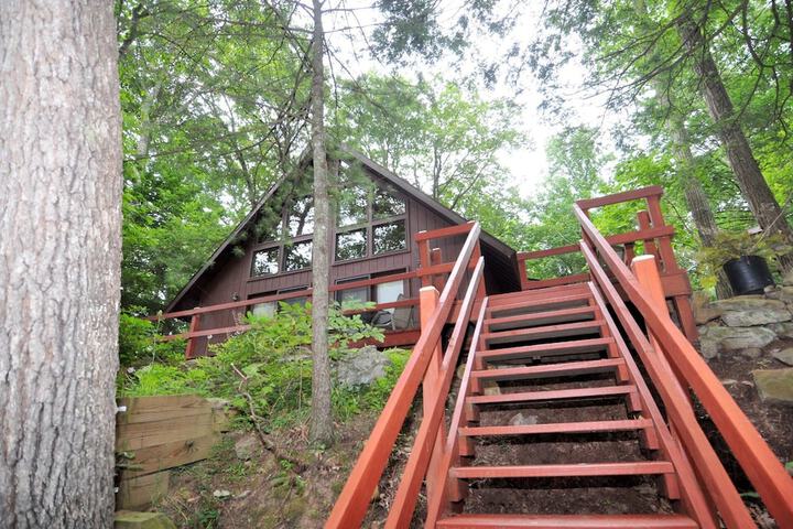 Rosies Creekside Retreat - 3 BR Escape!
