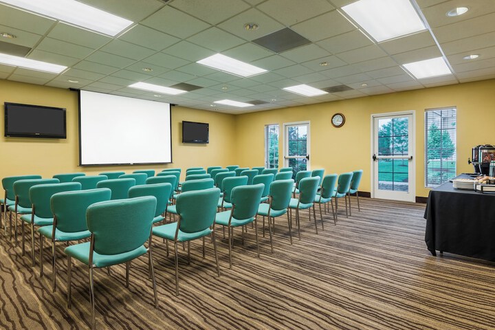 Larkspur Landing Extended Stay Suites St. Louis Riverport - Airport West