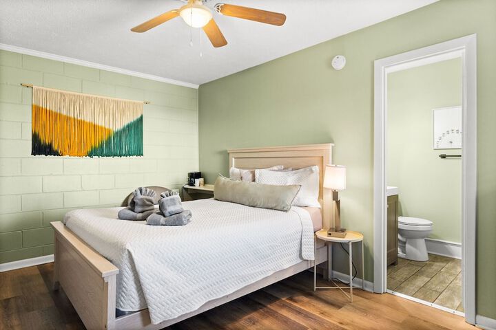 Room 48 of 164