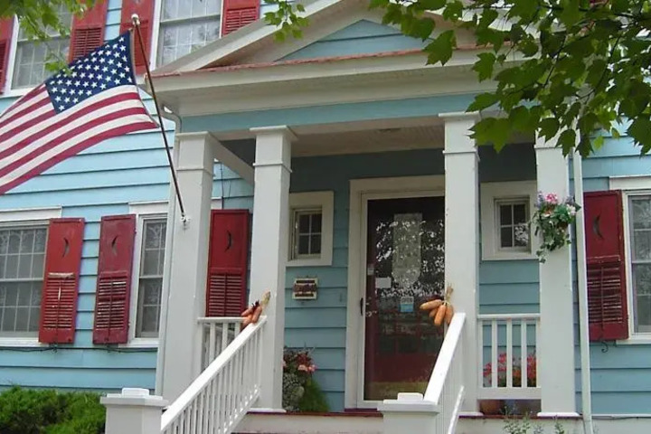 SOMEWHERE INN TIME BED & BREAKFAST