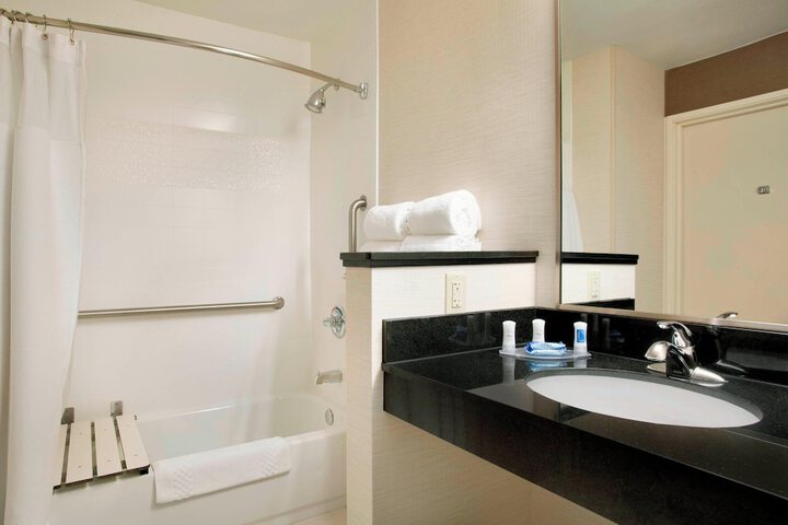 Fairfield Inn & Suites Quincy