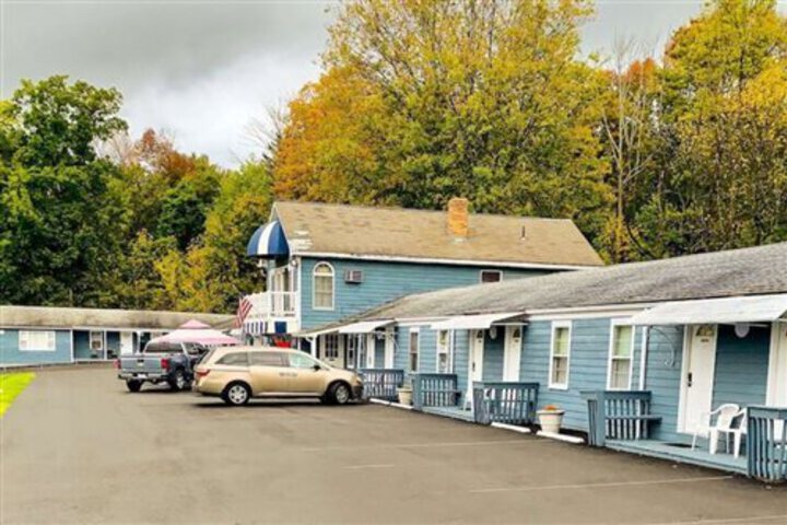 RODEWAY INN