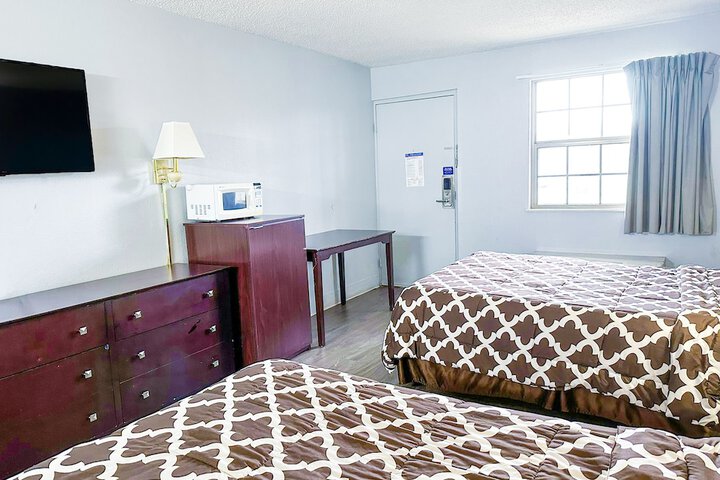 Room 48 of 58