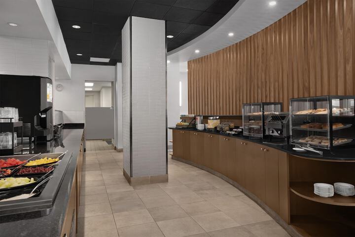 Hilton Garden Inn Denver Downtown