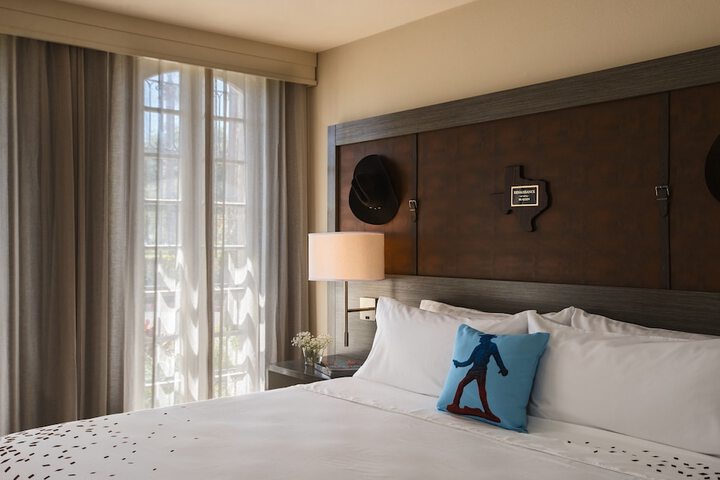 Room 47 of 70