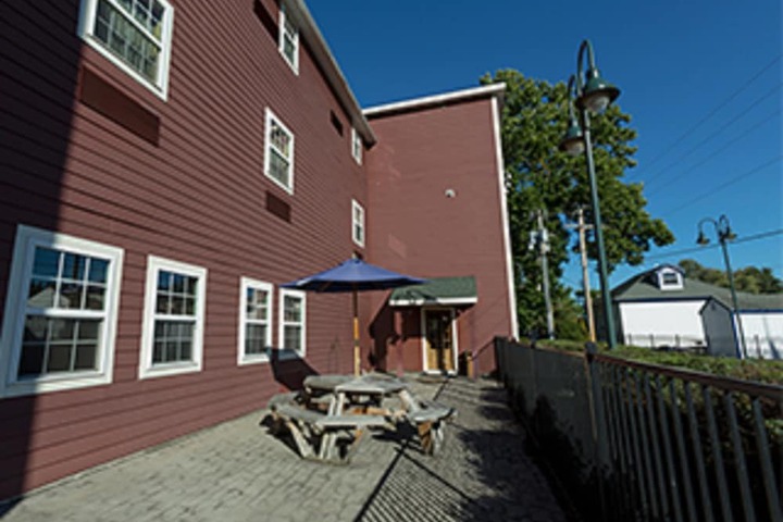 THE RED MILL INN