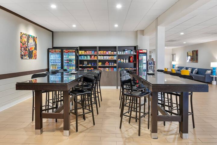 Comfort Inn & Suites Danbury-Bethel