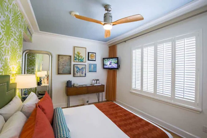Room 22 of 47